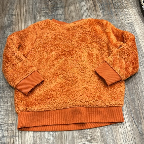 🦄5/25 Cat & Jack Plush Sweater - Picture 4 of 4